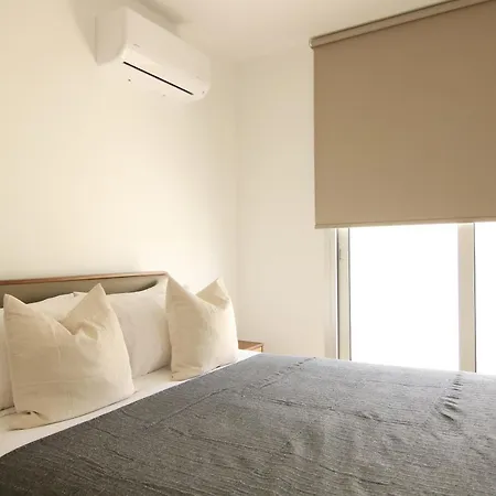 Phaedrus Living Coral Allure * Ларнака