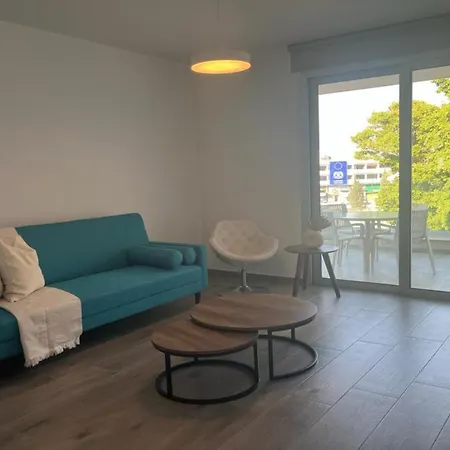 Phaedrus Living Coral Allure Апартаменты Ларнака