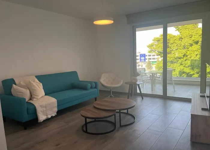 Phaedrus Living Coral Allure Appartamento Larnaca